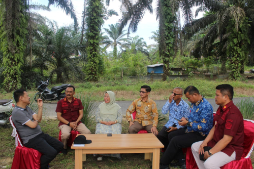 Damping Pj Bupati Kampar, Kadis Pertanian Nurilahi Ali Ikut Meninjau  Penanaman Jagung di Lapas Kelas II A Bangkinang