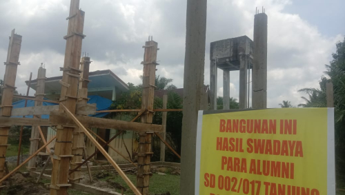 Alumni SDN 002 Desa Tanjung Bangun Ruang Serbaguna untuk Penunjang Belajar