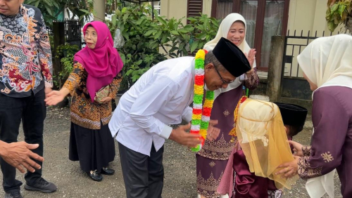 Dihadiri Plt Kadis Dikpora Helmi, Pentas Seni Budaya Kampar Warnai Kegiatan PAUD Terpadu Mutiara Bunda