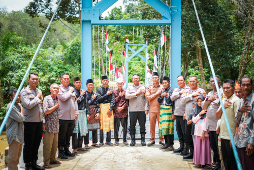 Jembatan Merah Putih Presisi Diresmikan di Rohul, Pelajar Tak Perlu Lagi Menyeberang Sungai
