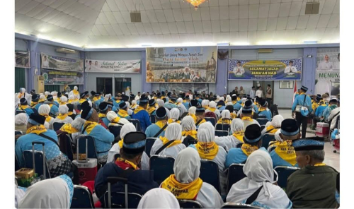 Bupati Kampar Dampingi Pelepasan Jemaah Haji Kloter V Embarkasi Batam, Wujud Komitmen Pelayanan dan Pembinaan Umat