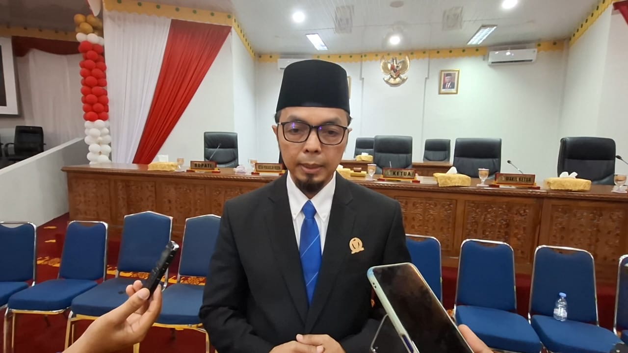 Zulfan Azmi Resmi Dilantik Jadi Wakil Ketua DPRD Kampar