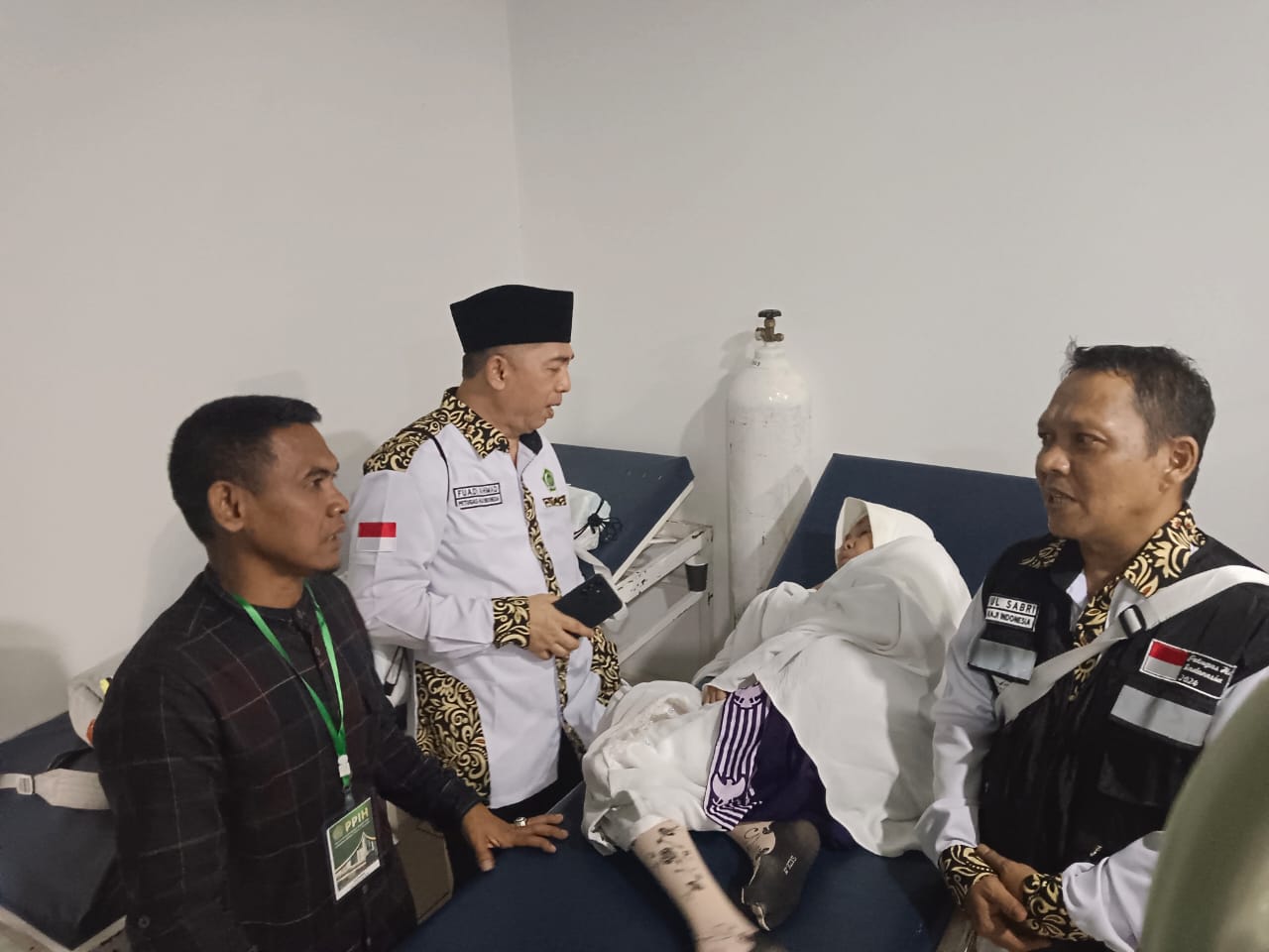 Tiba di Asrama Haji Batam, 6 JCH Kampar Dilarikan ke Klinik Kesehatan