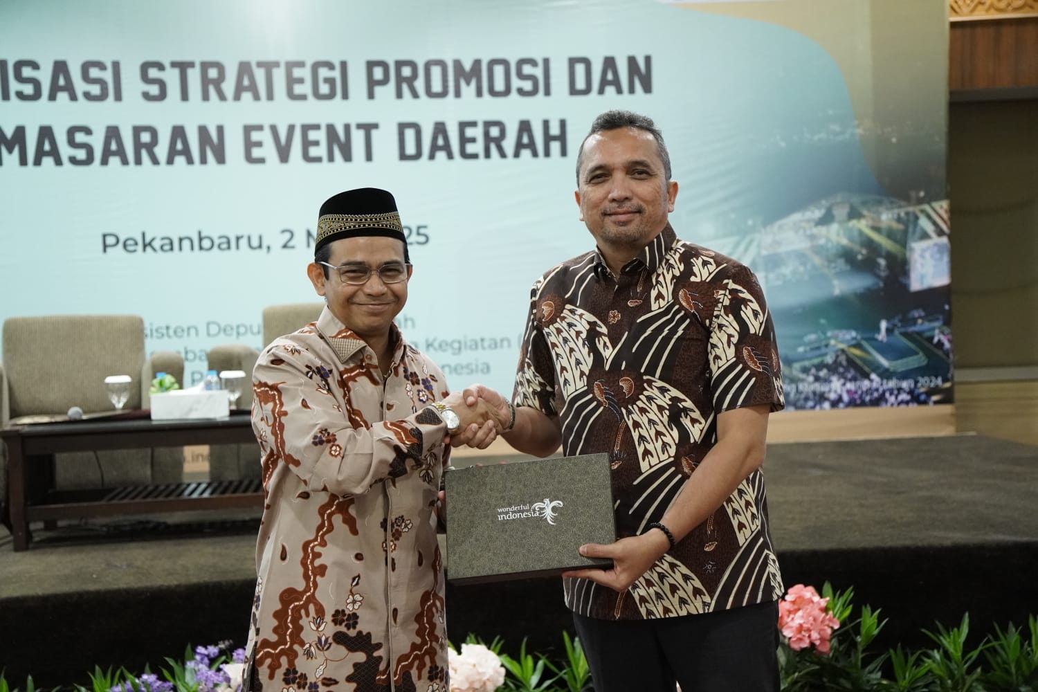 Hendry Munief Kembali Gelar Pelatihan bagi Pegiat Wisata