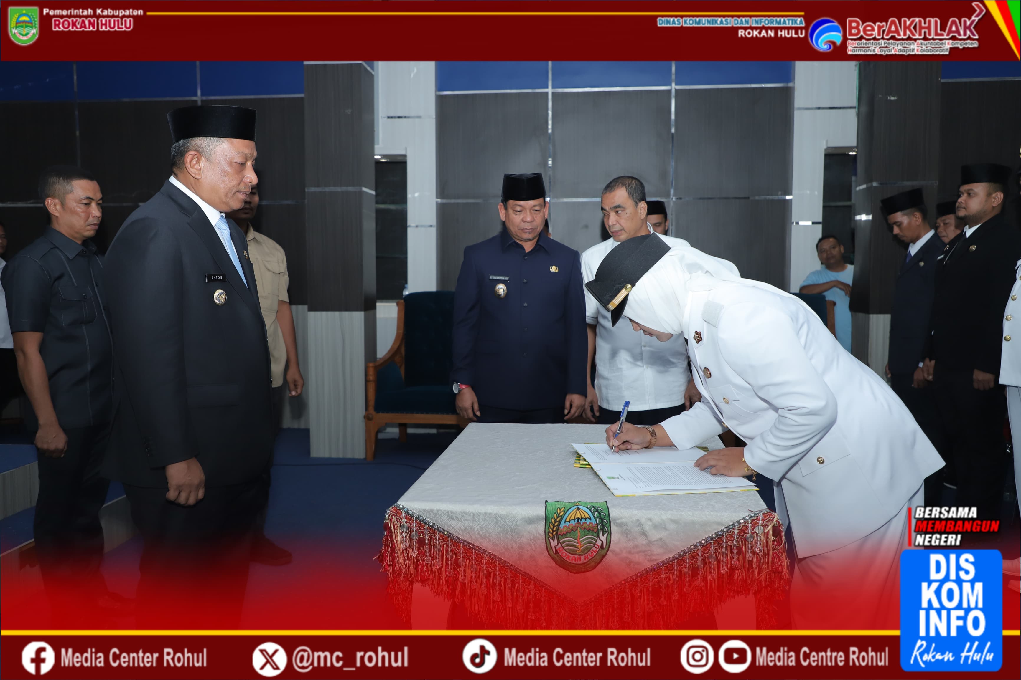 Pelantikan Pejabat Eselon III dan IV Pertama di Era Bupati Anton - Syafaruddin Poti