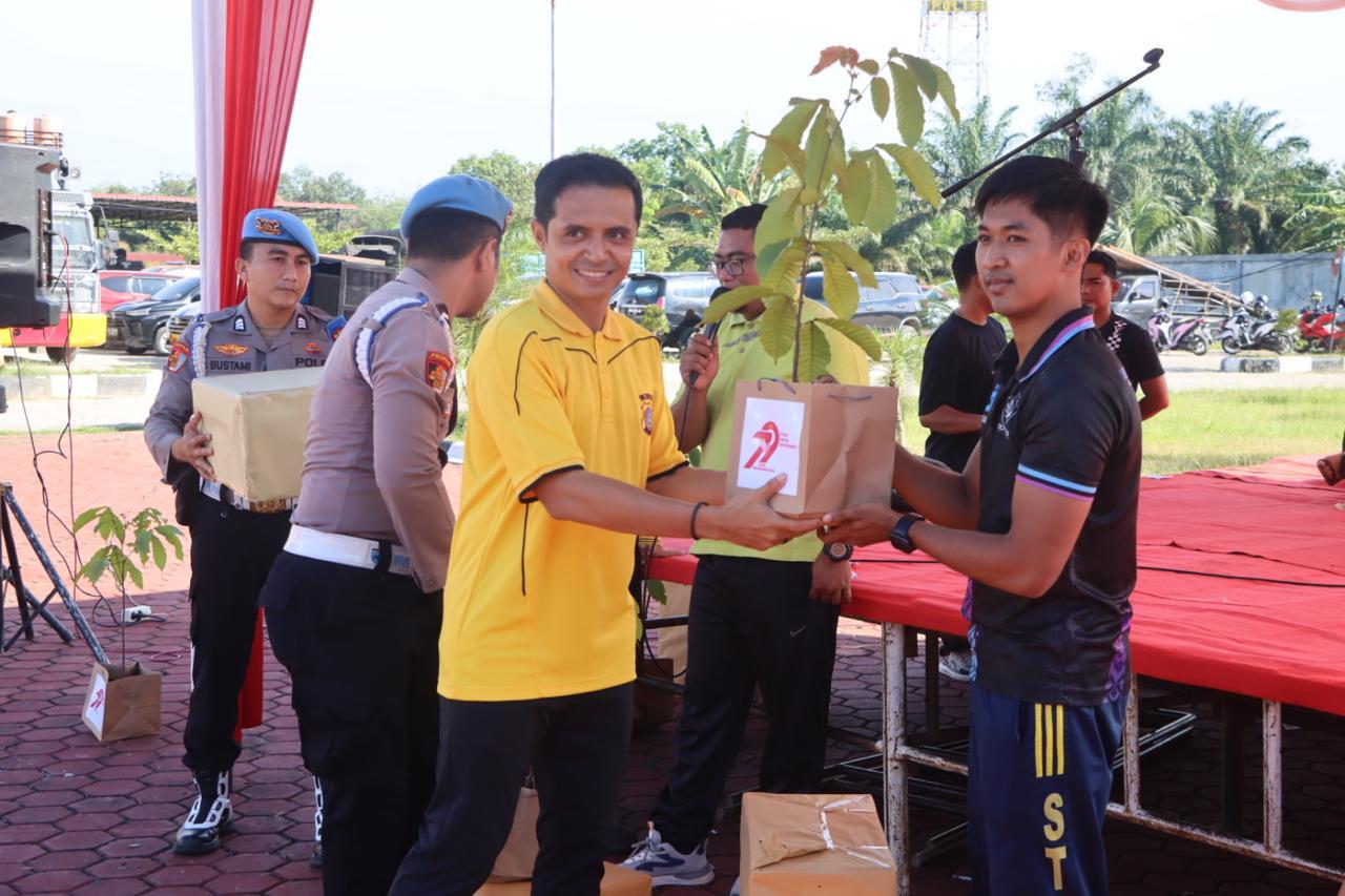 Meriah ! HUT Bhayangkara di Rohul Dimeriahkan Olahraga Bersama dan Doorprize