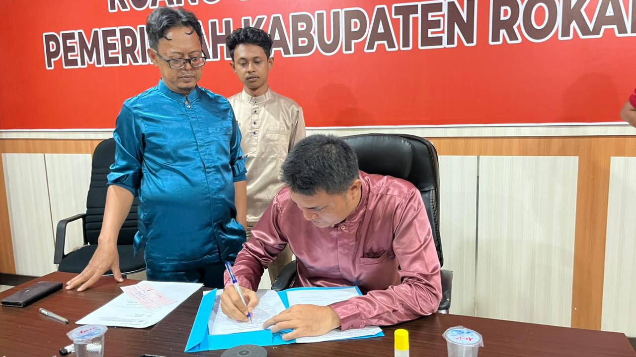 Warga Pasir Putih Barat Terima Kompensasi Dampak Perpanjangan Sewa Lahan Menara Telekomunikasi