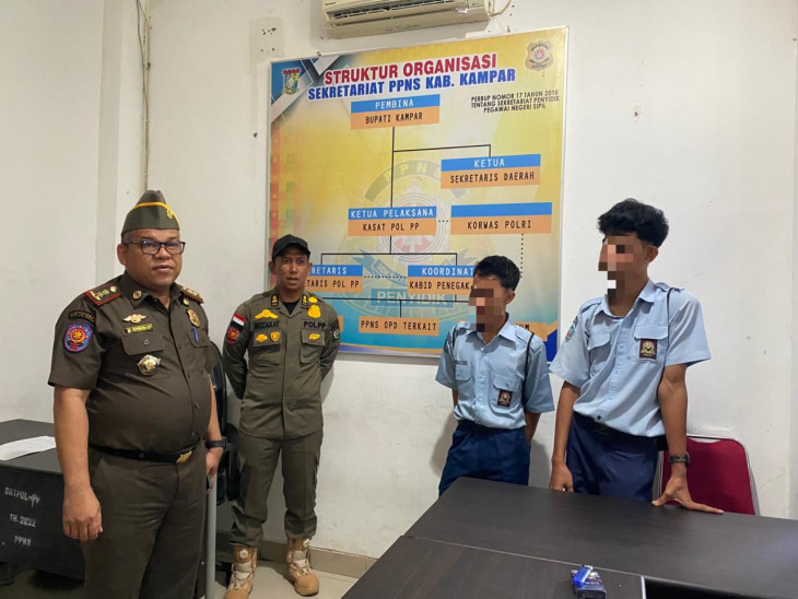 Patroli Pagi, Satpol PP Kampar Amankan Empat Pelajar Bolos Sekolah