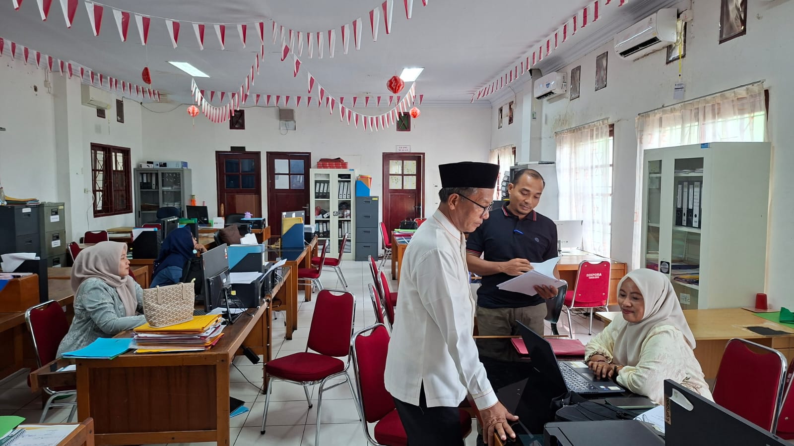 Plt Kadisdikpora Kampar Helmi : WFH Bukan Hambatan, Kinerja Pegawai Disdikpora Tetap Maksimal