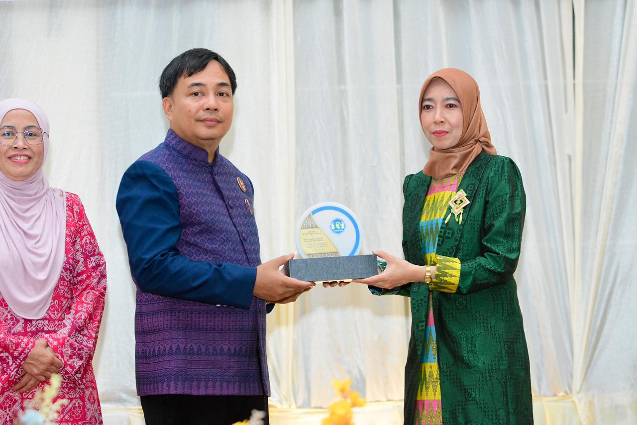 Pemkab Kampar Gelar Gala Dinner Sambut Pertukaran Pelajar Internasional