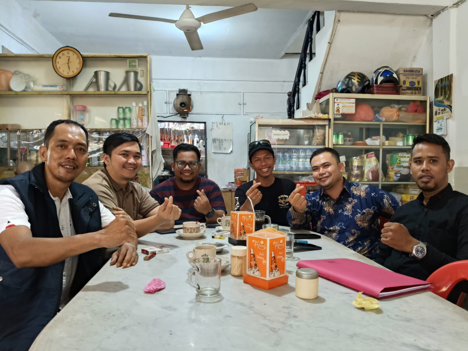 Ngopi Bersama Insan Pers, Ketua PW IWO Riau dan Andi Darma Taufik Bahas Beragam Persoalan Masyarakat