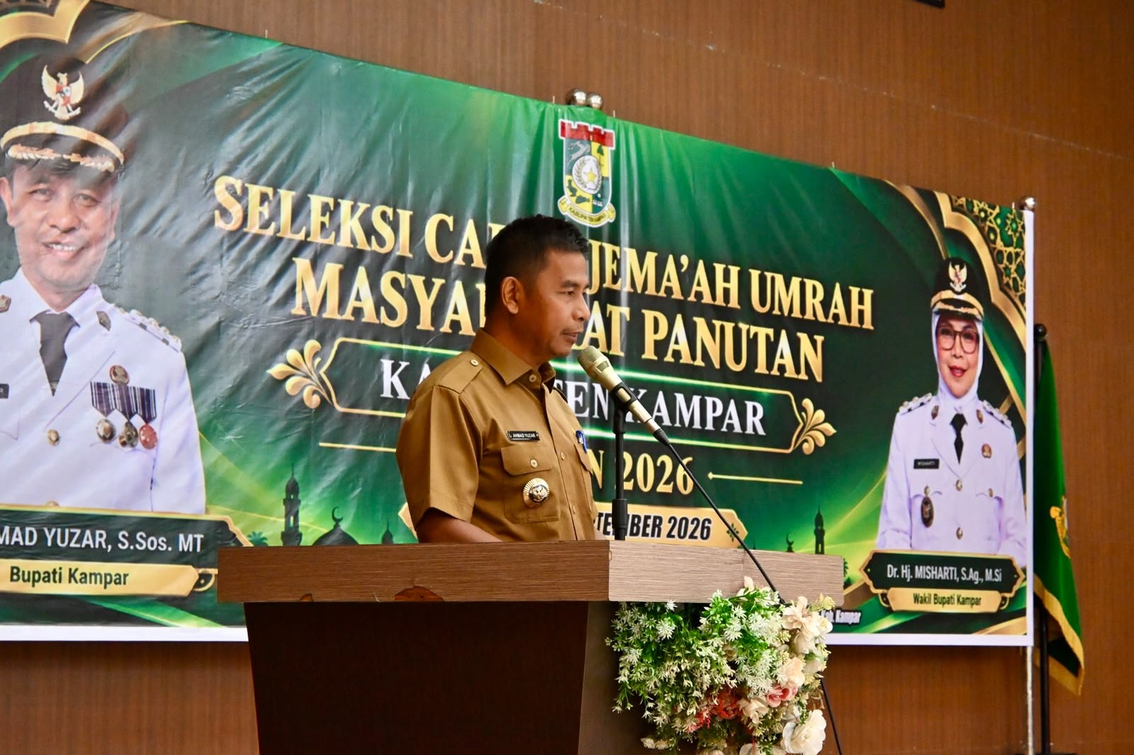 Bupati Kampar Apresiasi Masyarakat Panutan, 29 Warga Berangkat Umrah