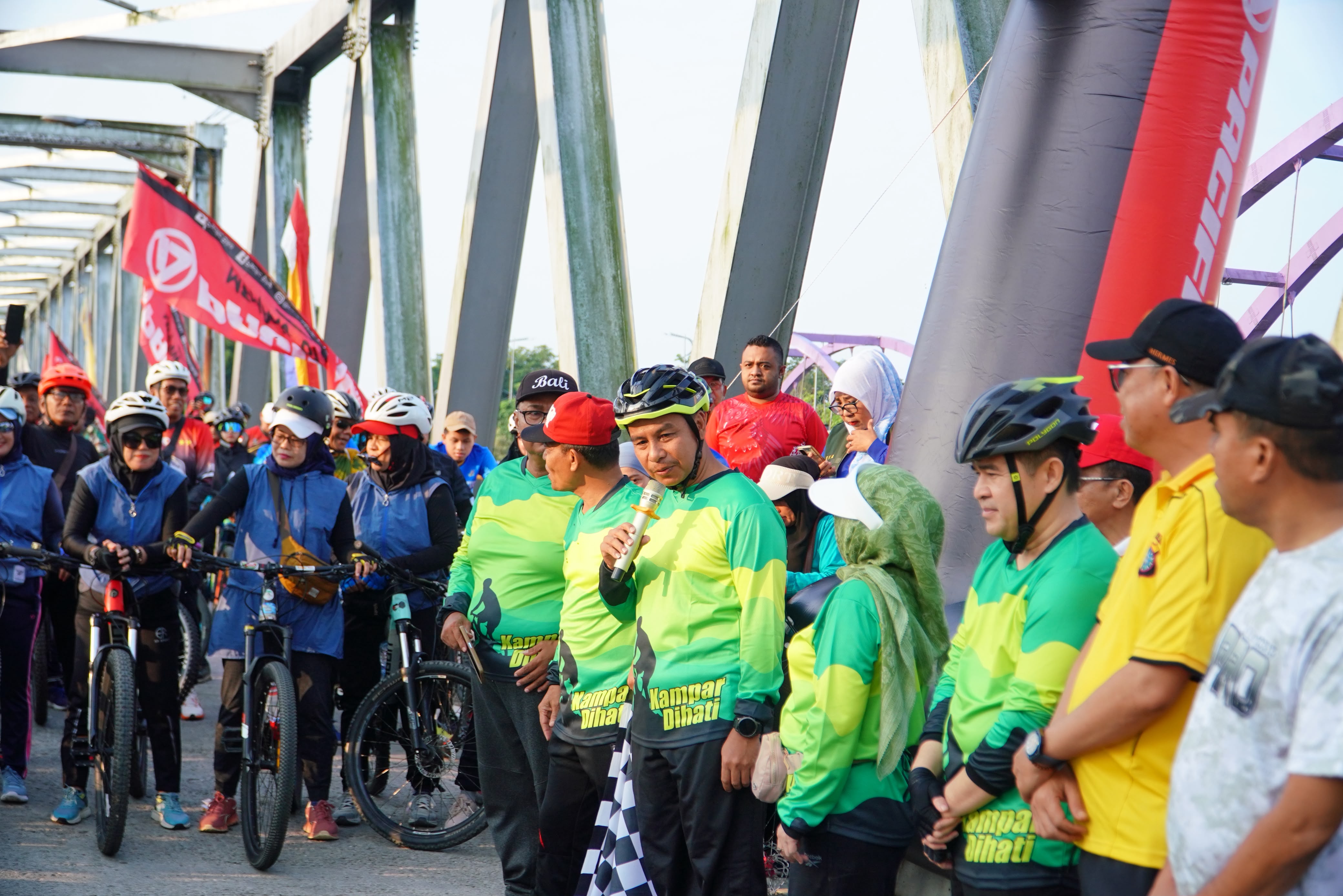 Bupati Kampar Lepas Gowes Silaturahmi 2026, 2.500 Peserta Ramaikan Bangkinang