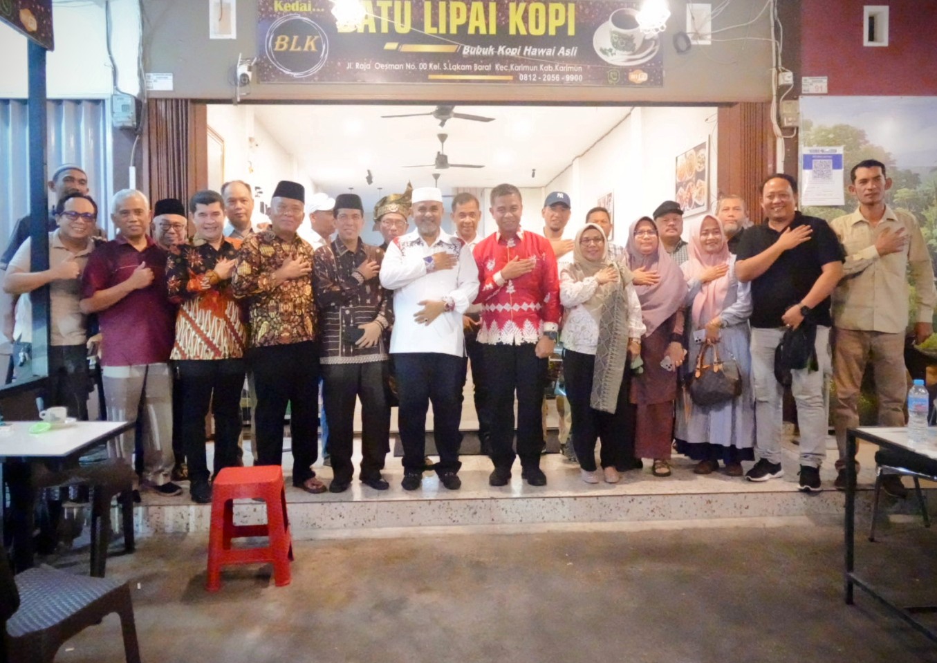 Bupati Ahmad Yuzar dan Wabup Misharti Tiba di Karimun, Disambut Meriah Ratusan Masyarakat Kampar