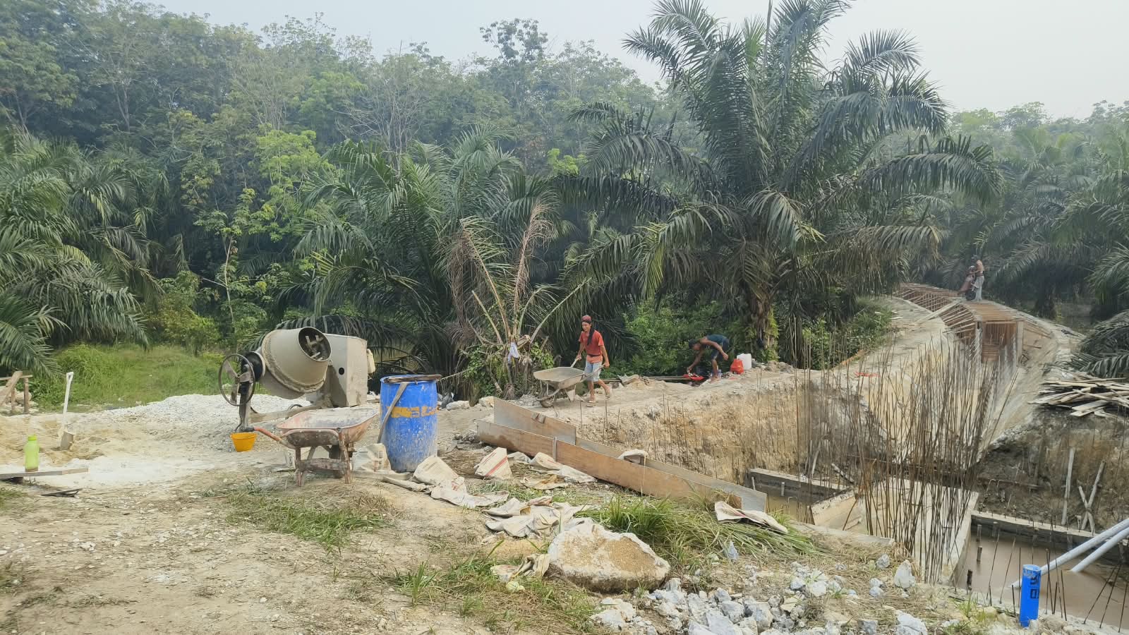 Irigasi Diperbaiki, Petani Pulau Birandang Sampaikan Ucapan Terima Kasih kepada Wabup Misharti