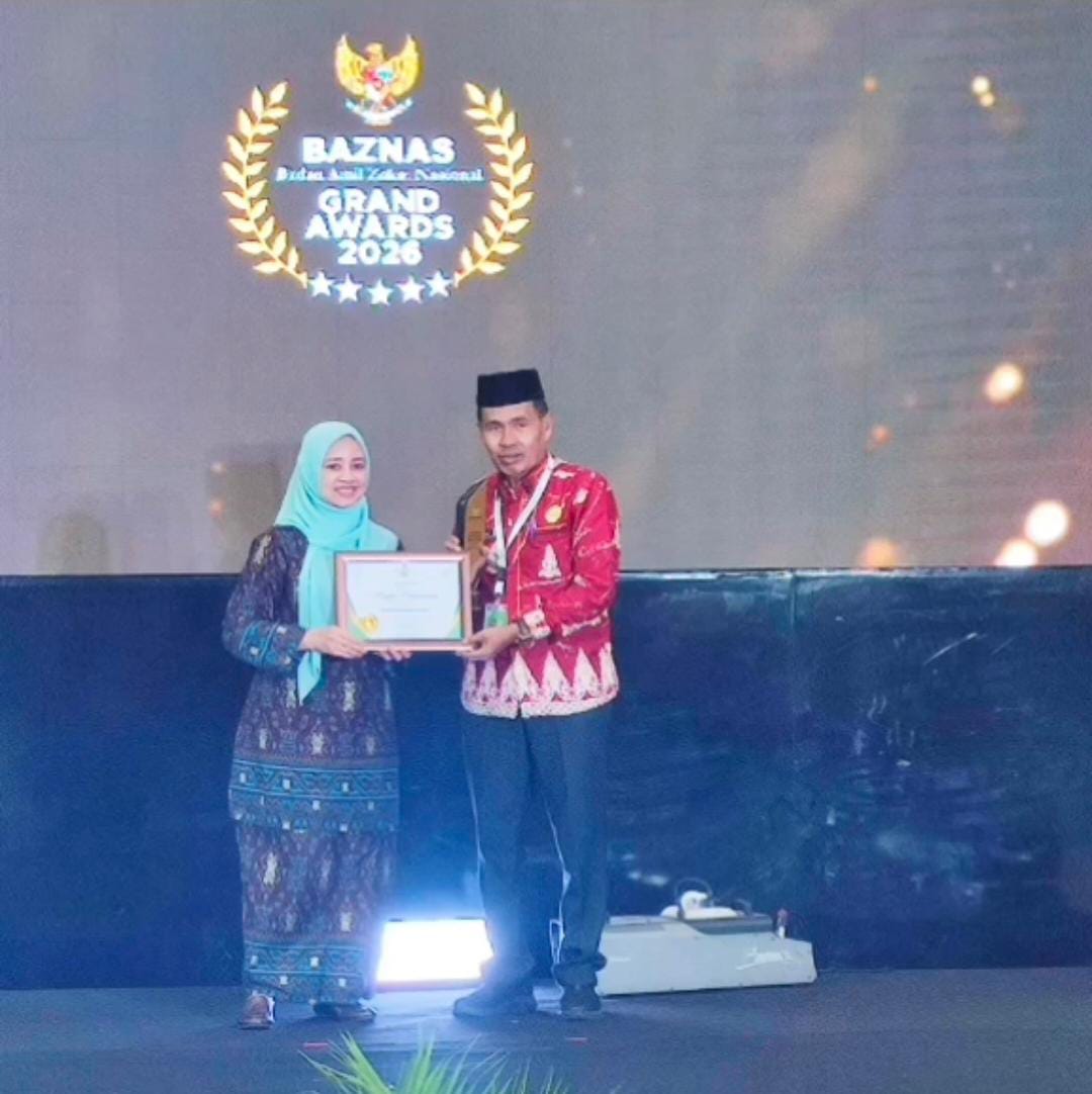 BAZNAS Kampar Sabet Penghargaan Pengelola Zakat Terbaik Nasional