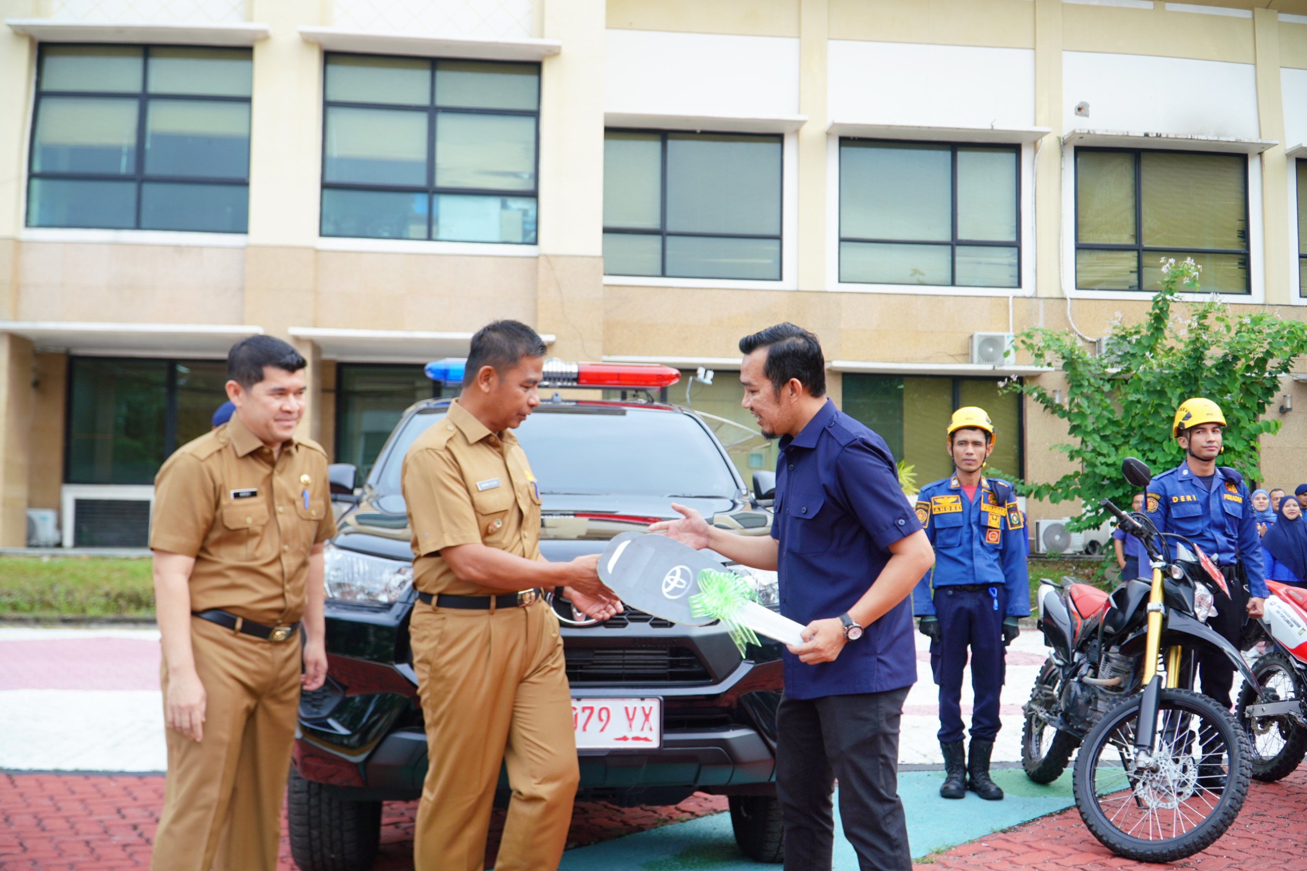 Damkar Kampar Dapat Tambahan Mobil Rescue, Yuricho Efril : Terimakasih Pak Bupati dan Bu Wabup