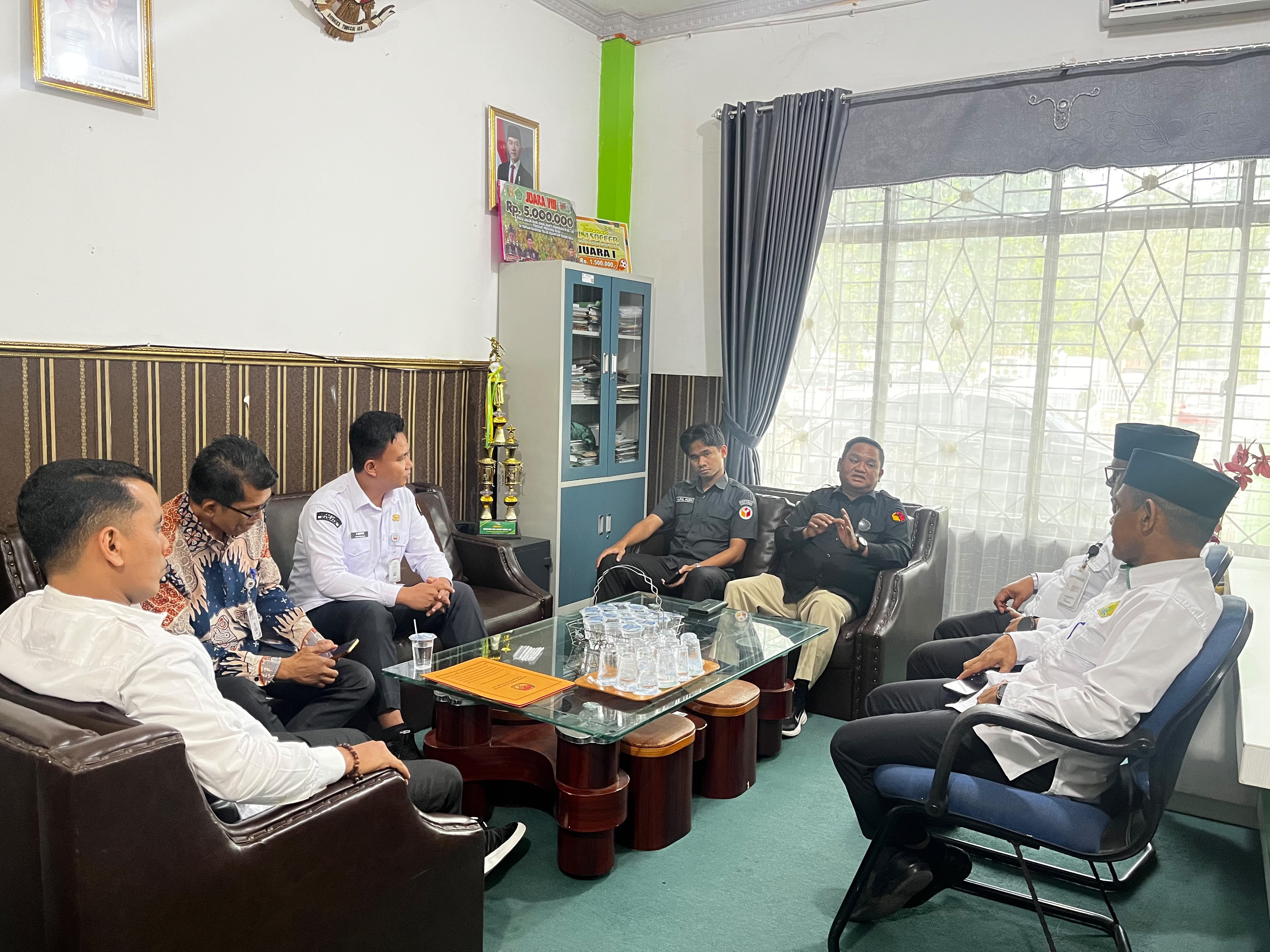 Bawaslu-KPU Kampar Bidik Data Pemilih Pemula dari Santri, Siapkan Pemilu 2029