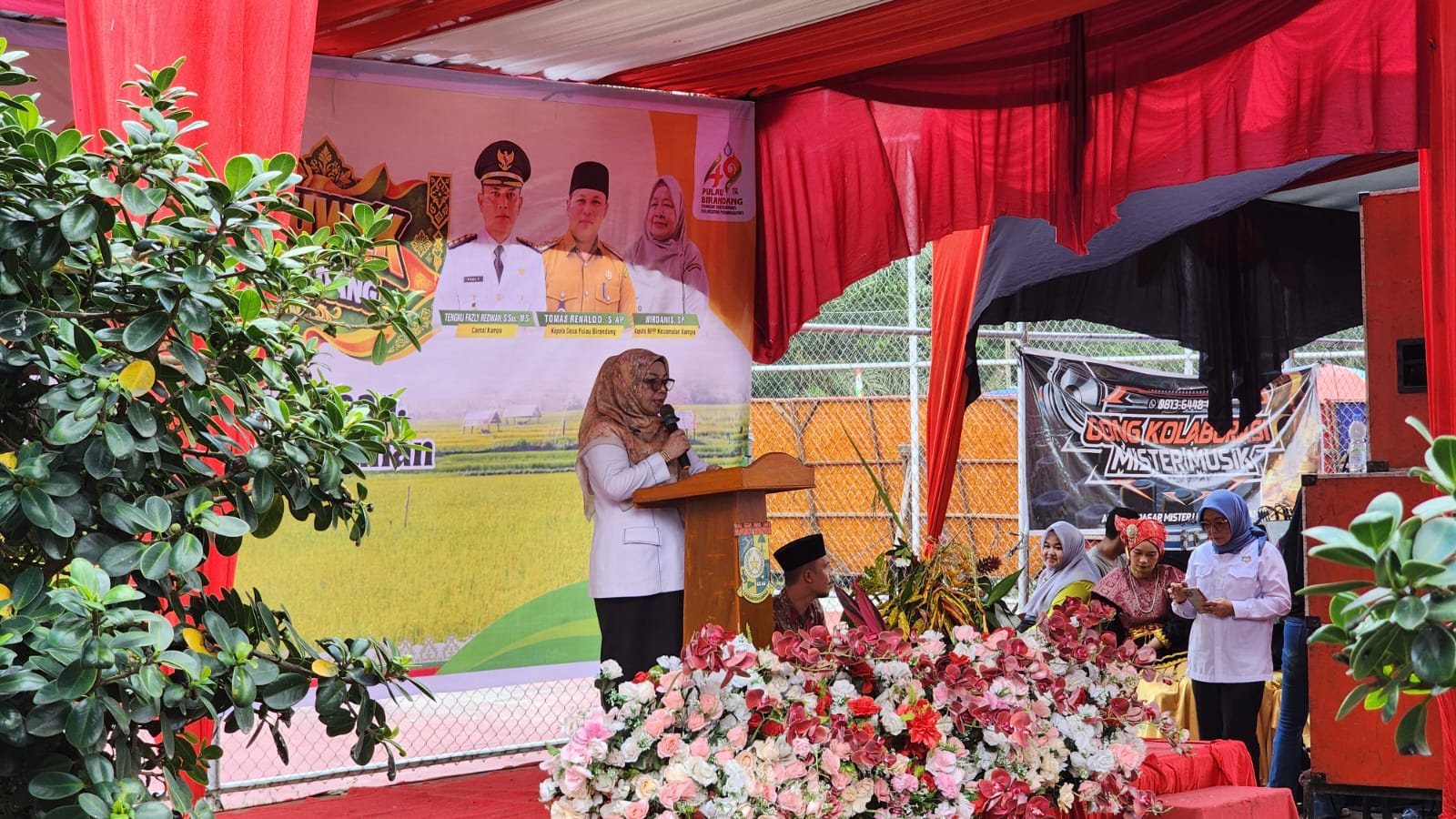Wabup Misharti Dorong Tradisi Maaghak Suwek Pulau Birandang  Masuk Kalender Pariwisata Kampar