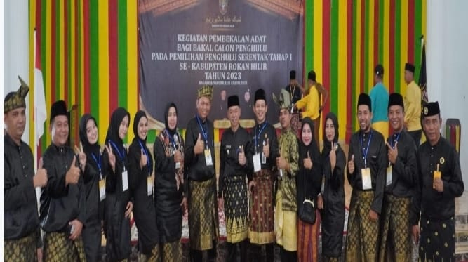 Buka Pembekalan Adat, Bupati Rohil Ajak Calon Penghulu Tidak Lakukan Money Politik